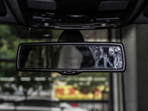2013款1.8TSI 豪华型 车内后视镜