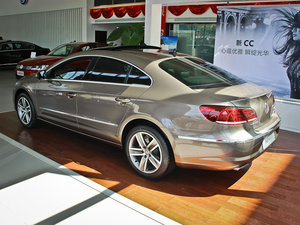 2013款1.8TSI 尊贵型 整体外观