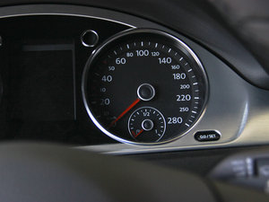 2013款1.8TSI 尊贵型 中控区