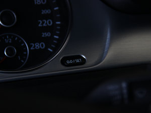 2013款1.8TSI 尊贵型 中控区