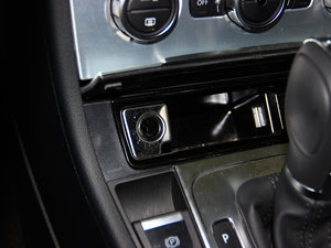 2013款1.8TSI 尊贵型 中控区