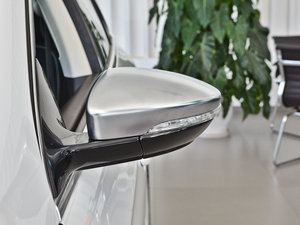 2013款3.0FSI V6 后视镜