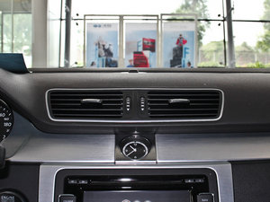 2013款2.0TSI 豪华型 空调出风口