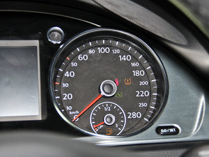 2013款2.0TSI 豪华型 中控区