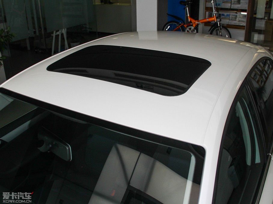 2014v Ŀ 1.4TSI {(q)