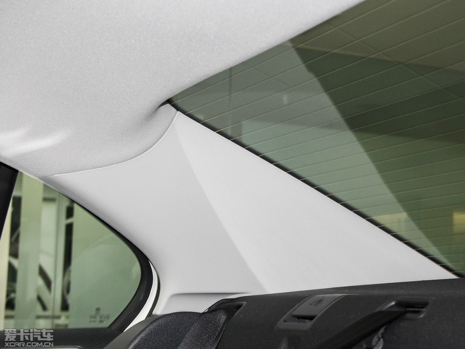 2014v Ŀ 1.4TSI {(q)