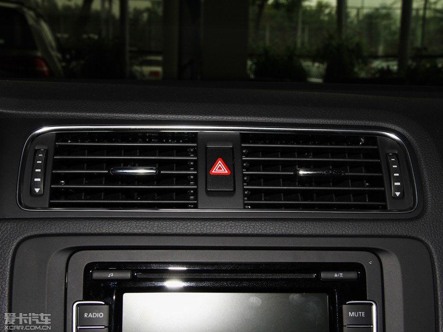 2014v Ŀ 1.4TSI {(ln)(q)