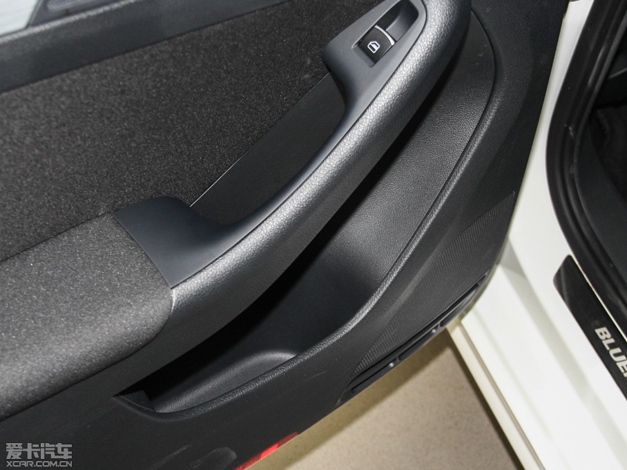 2014v Ŀ 1.4TSI {(q)