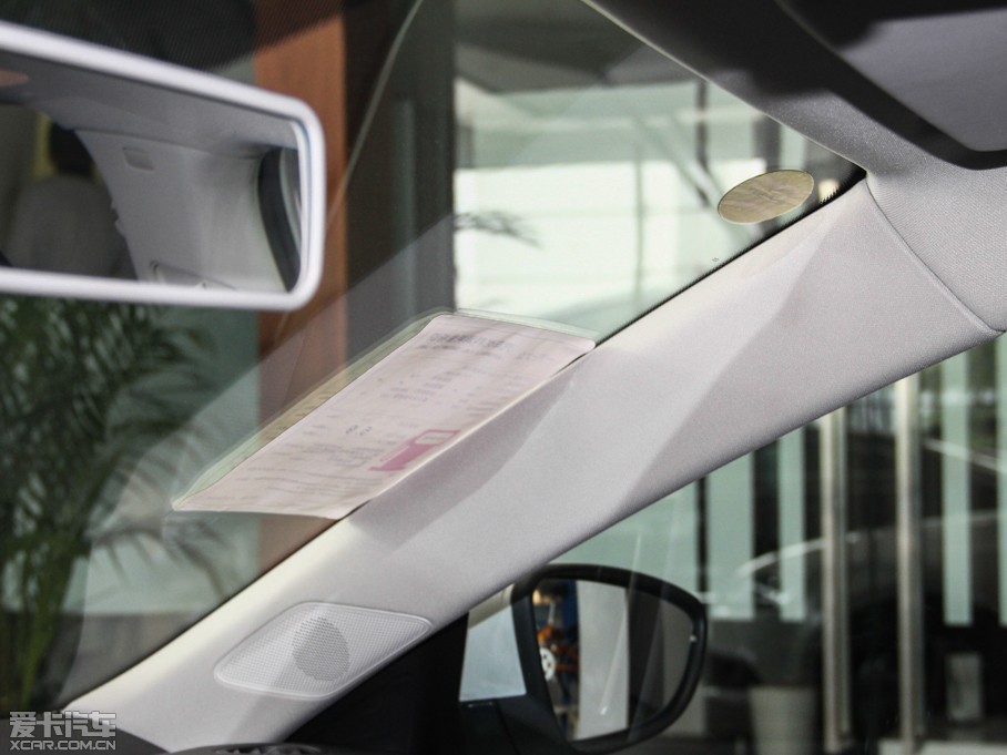 2014v Ŀ 1.4TSI {(q)