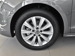 2014款1.6L 自动舒适型 轮圈