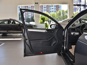 2014款1.6L 自动舒适型 驾驶位车门