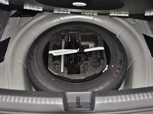 2014款1.6L 自动舒适型 备胎