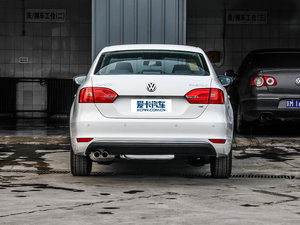 2014款1.4TSI 手动豪华型 正后	