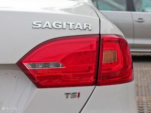 2014款1.4TSI 手动豪华型 尾灯