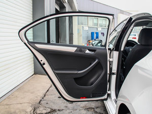 2014款1.4TSI 手动豪华型 左后车门