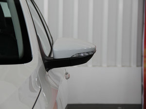 2014款1.6L 手动舒适型 后视镜