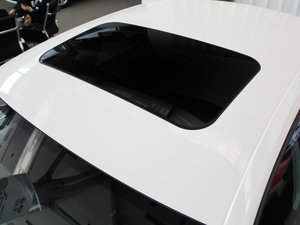 2014款1.6L 手动舒适型 车顶