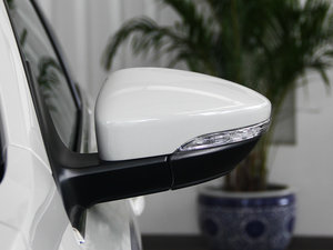 2014款1.8TSI 自动旗舰型 后视镜
