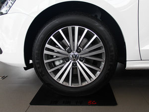 2014款1.8TSI 自动旗舰型 轮圈