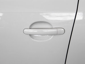 2014款1.8TSI 自动旗舰型 主驾门拉手