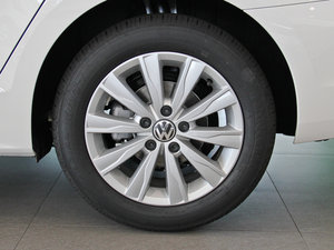 2014款改款 1.4TSI 手动豪华型 轮圈