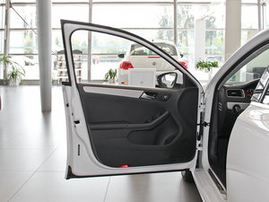 2014款改款 1.4TSI 手动豪华型 驾驶位车门