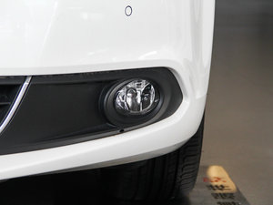 2014款改款 1.4TSI 蓝驱型 前雾灯