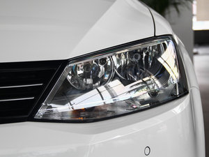 2014款改款 1.8TSI 自动旗舰型 大灯