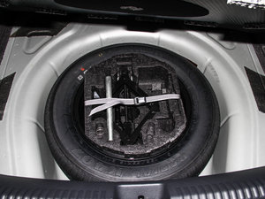 2014款改款 1.4TSI 自动豪华型 备胎