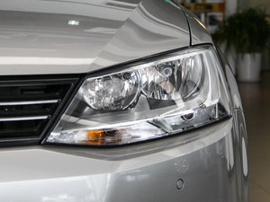 2014款改款 1.4TSI 自动豪华型 大灯