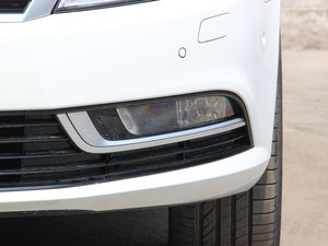 2015款2.0TSI 至尊型 前雾灯