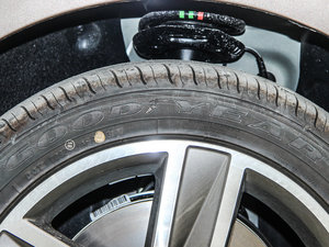 2015款2.0TSI 豪华型 轮胎品牌
