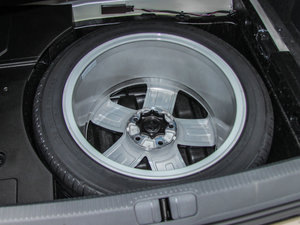 2015款2.0TSI 豪华型 备胎