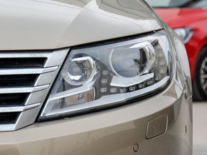2015款1.8TSI 豪华型 大灯