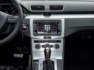 2015款1.8TSI 豪华型 中控台