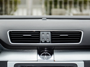 2015款1.8TSI 豪华型 空调出风口
