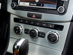 2015款1.8TSI 豪华型 空调调节