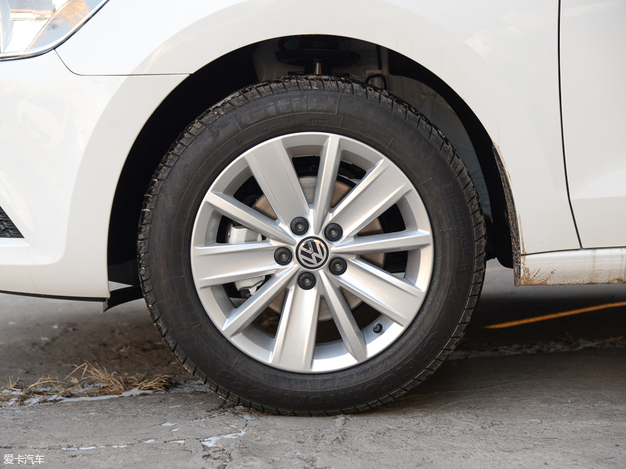 2015����_ �|�ݰ� 1.6L �Ԅ����m��