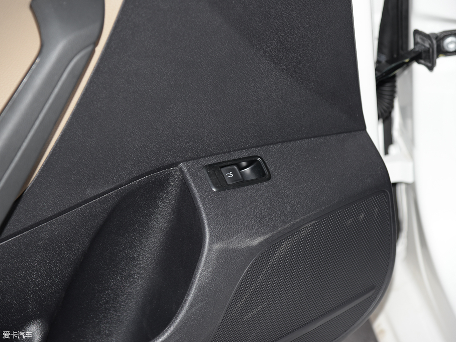 2015����_(d��) �|(zh��)�ݰ� 1.6L �Ԅ����m��