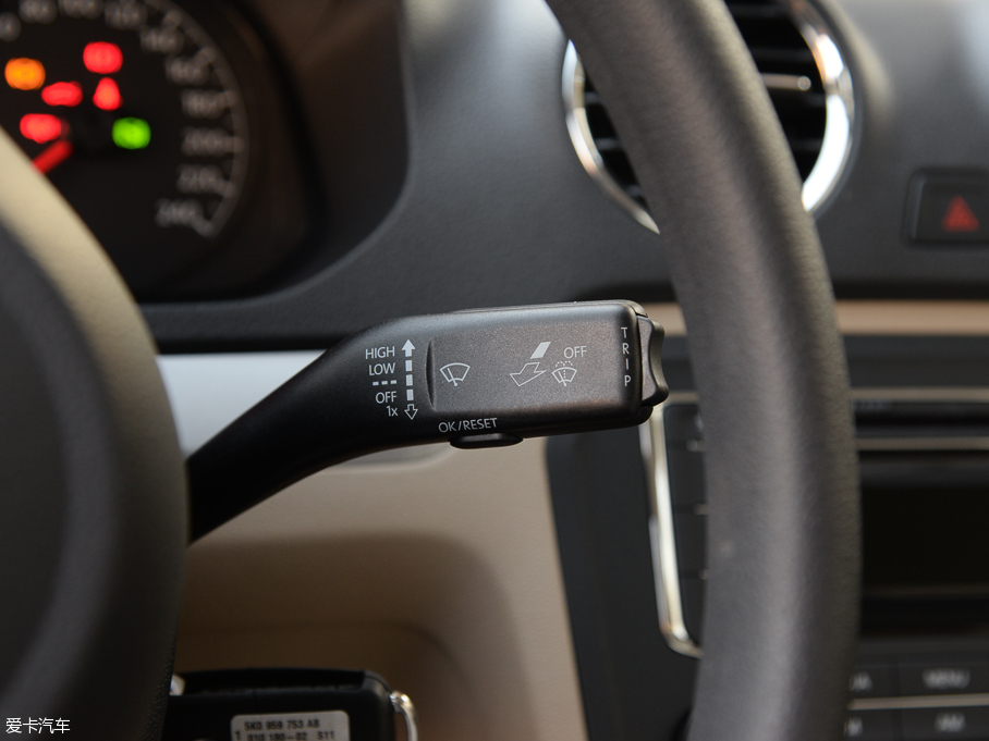 2015_(d) |(zh)ݰ 1.6L Ԅm