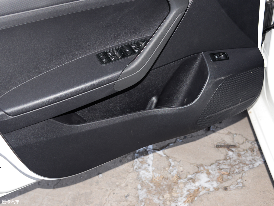 2015����_ �|�ݰ� 1.6L �քӕr����