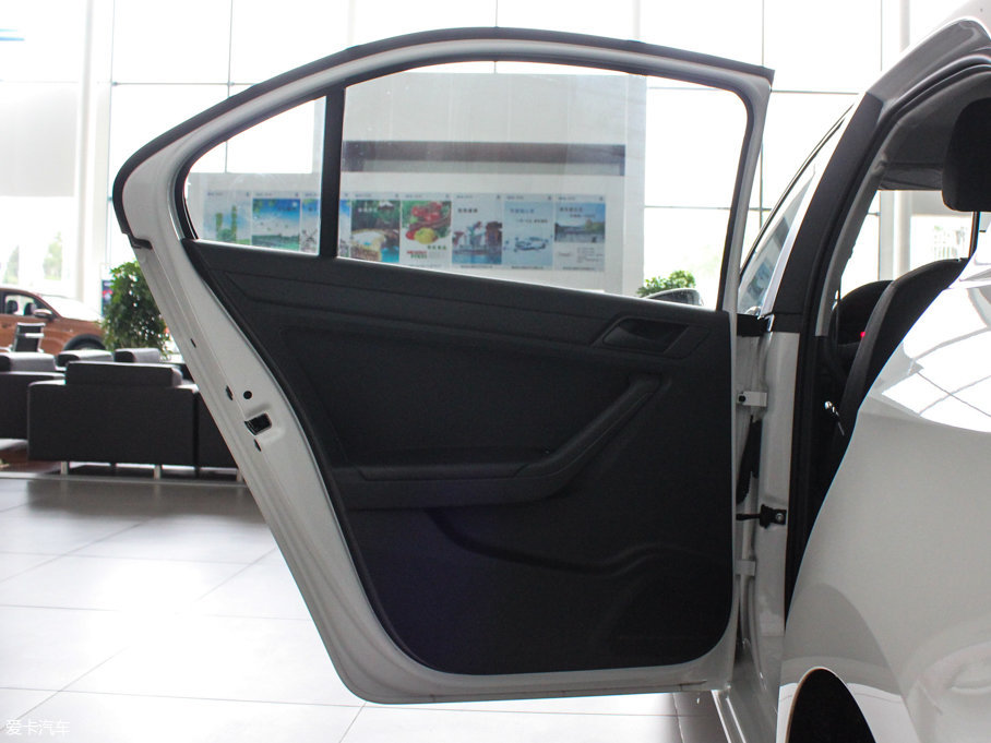 2015����_(d��) �|(zh��)�ݰ� 1.6L �Ԅ�(d��ng)�r(sh��)����