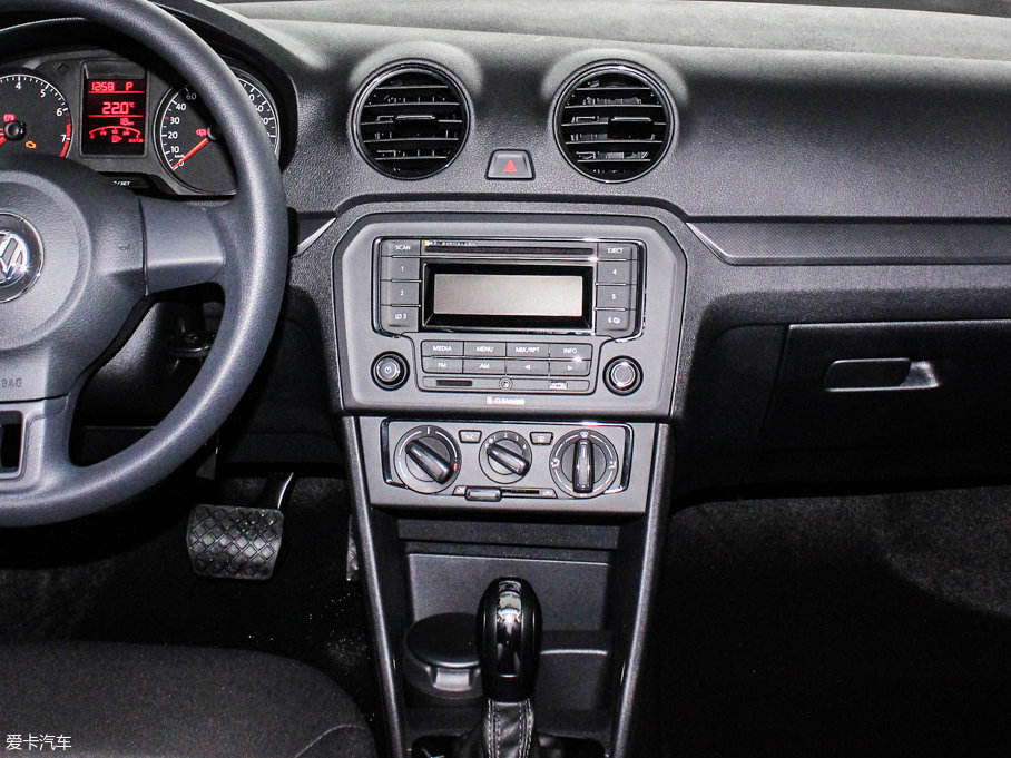 2015����_ �|�ݰ� 1.6L �Ԅӕr����