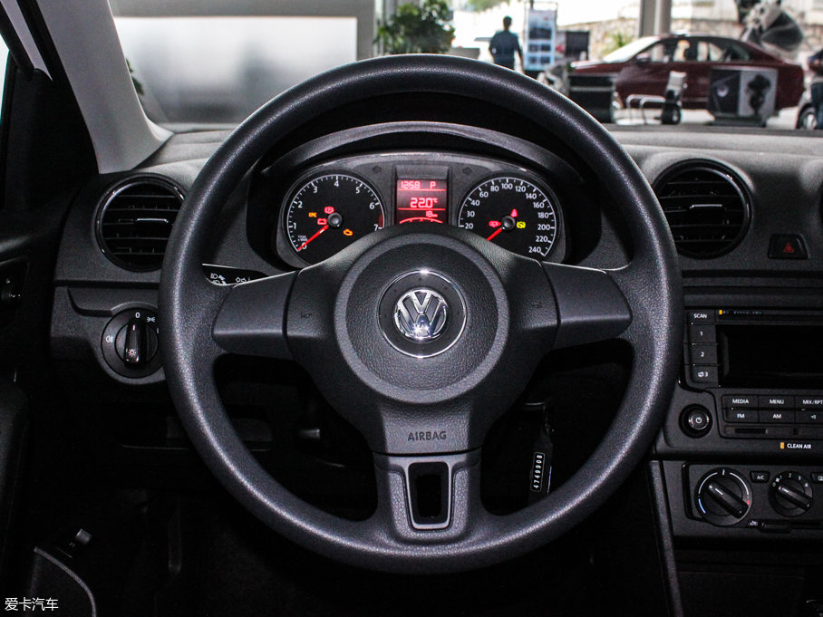 2015����_(d��) �|(zh��)�ݰ� 1.6L �Ԅ�(d��ng)�r(sh��)����