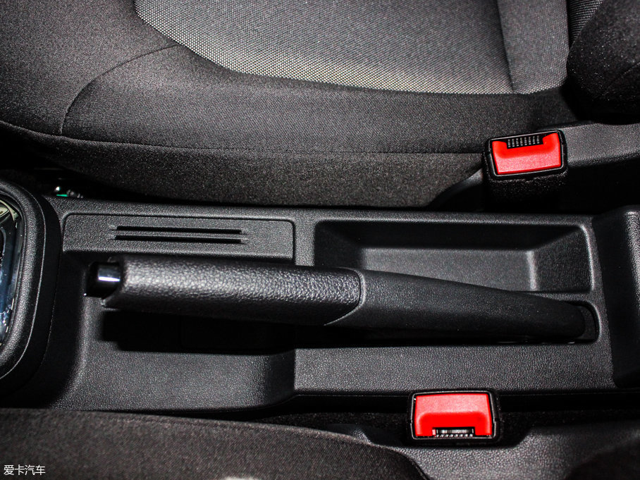 2015����_ �|�ݰ� 1.6L �Ԅӕr����