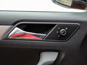 20151.4T DSG Sportline g