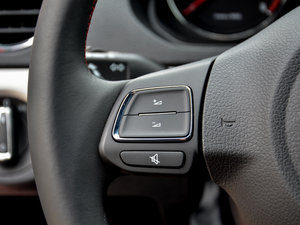 20151.4T DSG Sportline п؅^