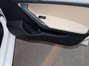 2015款质惠版 1.6L 自动舒适型 空间座椅