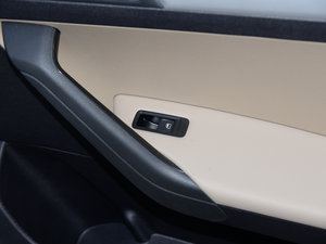 2015|(zh)ݰ 1.6L Ԅ(dng)m п؅^(q)