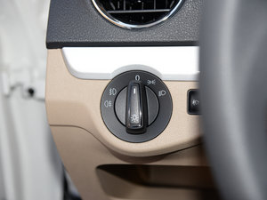 2015|(zh)ݰ 1.6L Ԅ(dng)m п؅^(q)